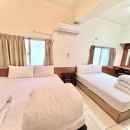Wayu House Hotell Dawu Exteriör bild