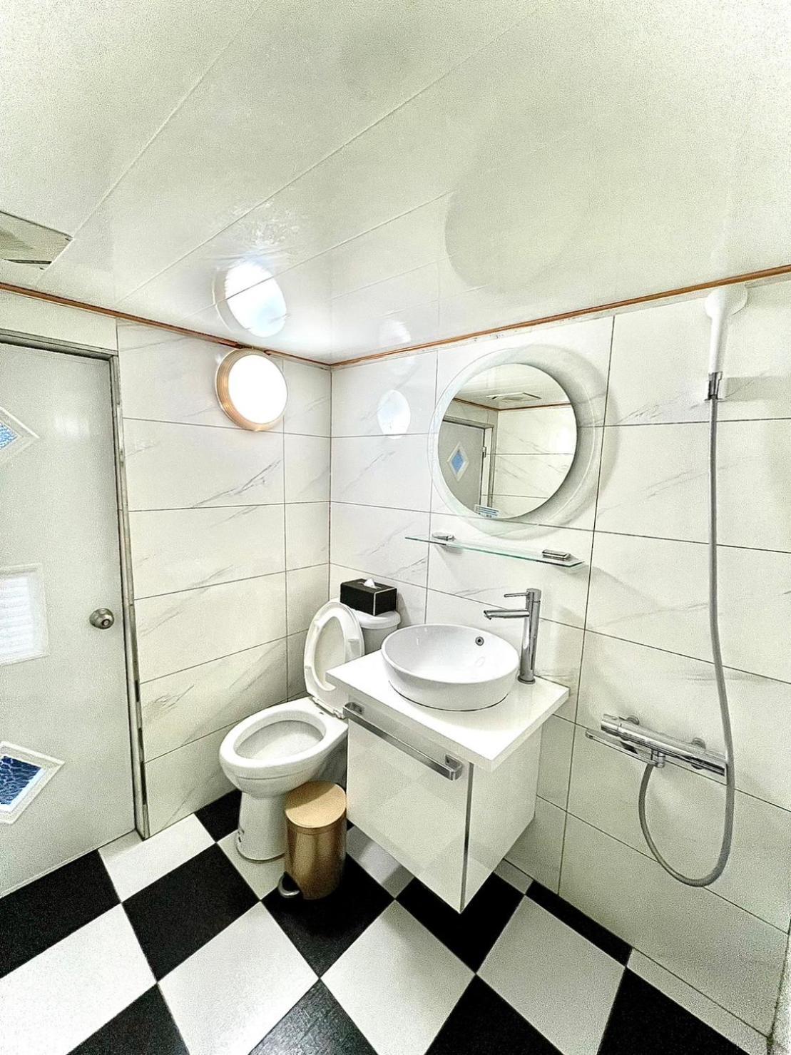 Wayu House Hotell Dawu Exteriör bild